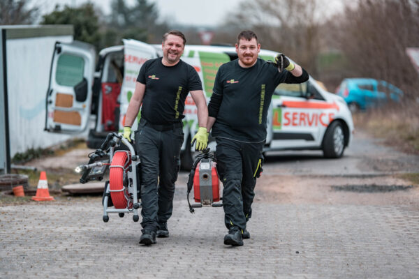NEXT Team mit professioneller Ausrüstung